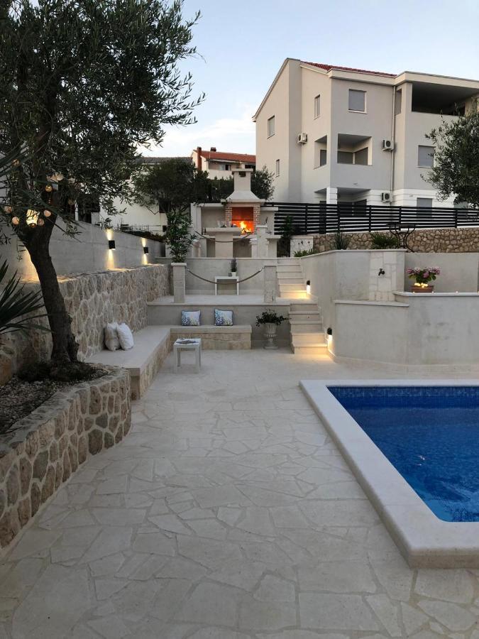 Villa Bella With Pool Novalja Ngoại thất bức ảnh