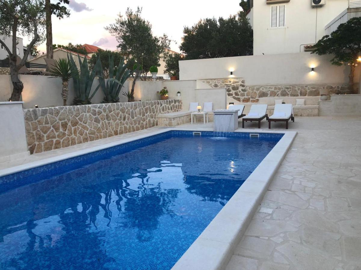 Villa Bella With Pool Novalja Ngoại thất bức ảnh