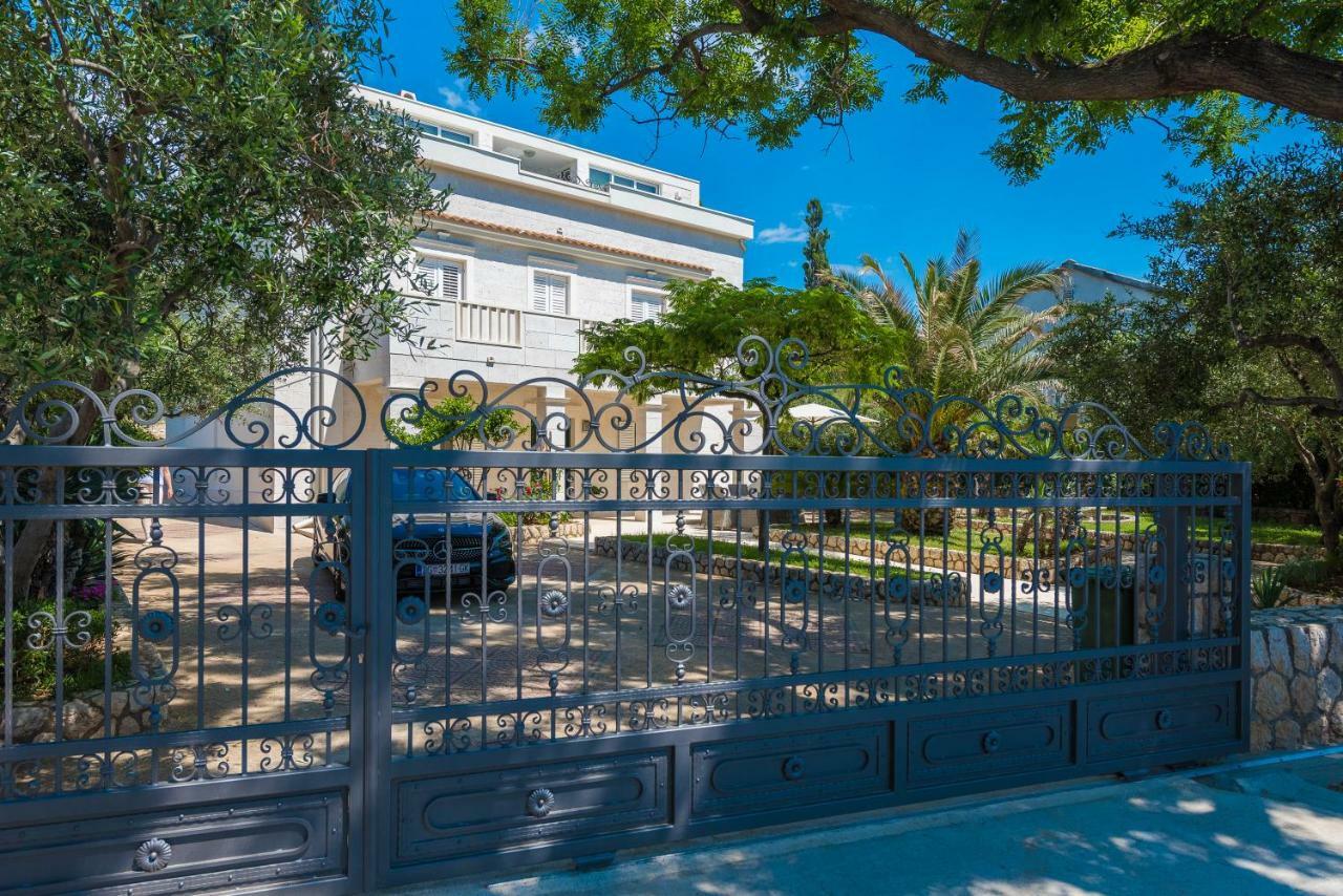 Villa Bella With Pool Novalja Ngoại thất bức ảnh